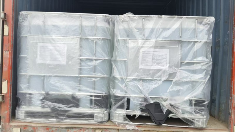 噸桶裝食品級(jí)甘油發(fā)貨.jpg 噸桶裝食品級(jí)甘油發(fā)貨.jpg